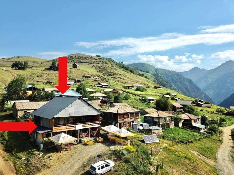 Albergue Tishe Omalo Exterior foto